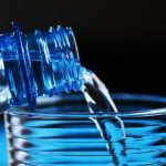 Врачи: чрезмерное употребление воды может быть вредным