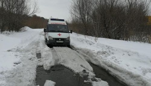 Скорая не смогла проехать к бийчанам из-за неочищенных дорог