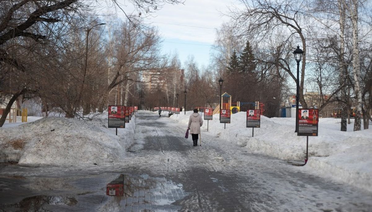 Погода барнаул алтайский край. Погода март Весна 2021. Весенний Новосибирск фото. Снег Змеиногорск. Весной ненужный снегопад.