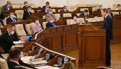 Губернатор Алтайского края отчитается перед депутатами на сессии 29 апреля
