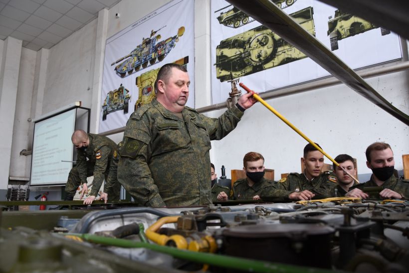 АлтГТУ готовится объявить набор студентов в учебный военный центр  Фото:Пресс-служба АлтГТУ
