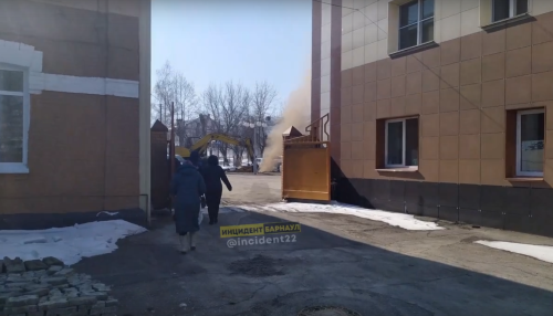 В Барнауле рабочие повредили газопровод у здания БВРЗ