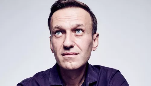 Навального приговорили к девяти годам колонии строгого режима и штрафу