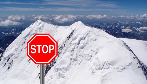 Туристов предупреждают об опасности схода лавин в горах Алтая