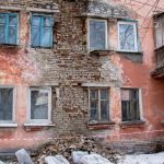 Еще в 11 домах Барнаула может повториться ЧП с обрушением