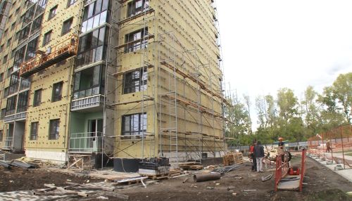 Льготную ипотеку сворачивают: что будет с ценами на жилье на Алтае