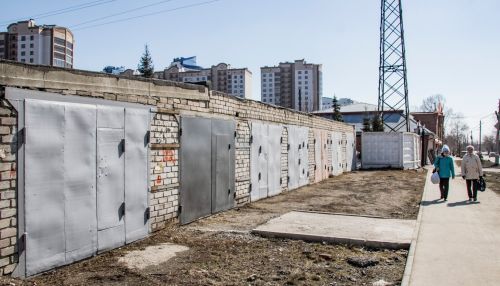 Помочь людям или собрать налоги: что ждут от гаражной амнистии на Алтае