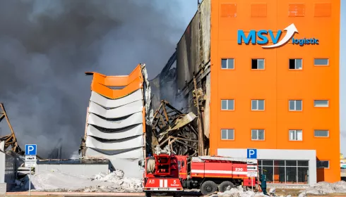 Спустя год после пожара владелец склада в Барнауле требует 1,3 млрд с арендатора
