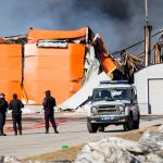 В МЧС рассказали, почему не смогли спасти от огня огромный склад в Барнауле