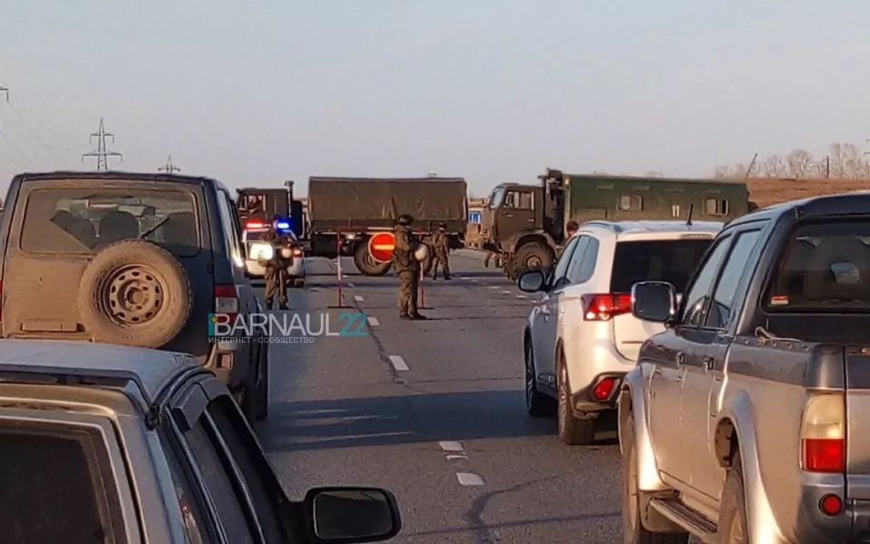 ГИБДД сообщила об ограничении движения под Барнаулом 5 октября