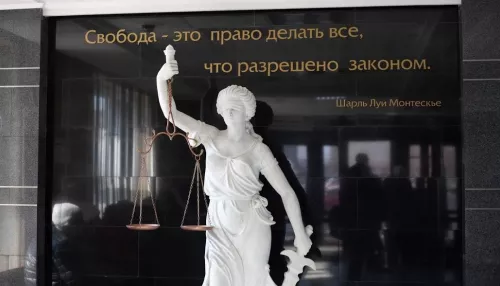 Судья запретила фото- и видеосъемку процесса над экс-министром Дементьевым