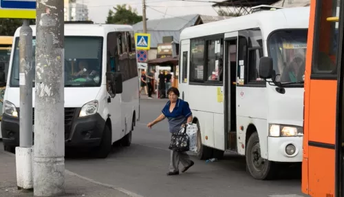 Водители автобусов до Новоалтайска выгоняют невыгодных барнаульцев