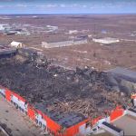 Руины сгоревшего в Барнауле гигантского склада показали с воздуха