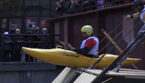 Каяк-кросс на Барнаулке: где обучают каякингу на Алтае