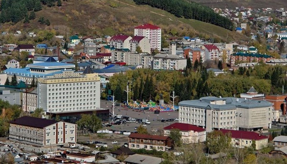 Город алтайский. Горно Алтайск. Г Горно-Алтайск Республика Алтай. Горно Алтайск столица. Алтай город Горно Алтайск.