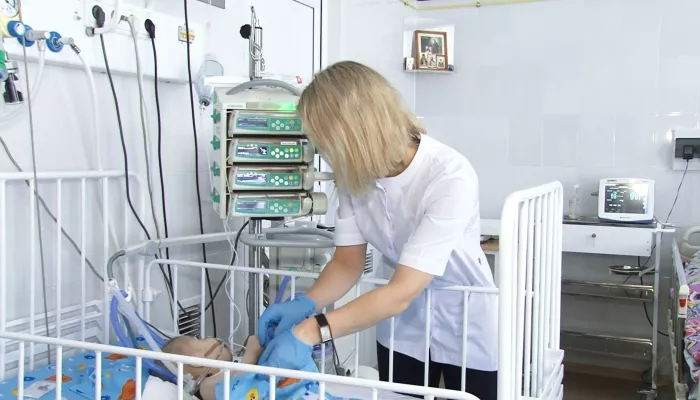 Барнаульские врачи удалили раковую опухоль у шестимесячной девочки
