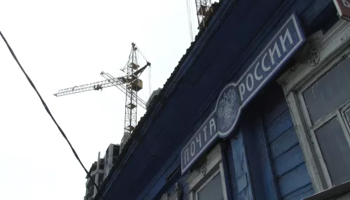 В Барнауле без объяснений выселили сотрудников почтового отделения