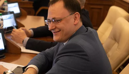 Суд оставил под стражей экс-главу барнаульского ДСУ №4 Николая Данилина