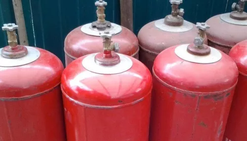 Жители Алейска пожаловались на перебои с доставкой газовых баллонов на дом