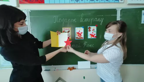 Женсовет Алтай-Кокса провел патриотическую акцию в честь Дня Победы