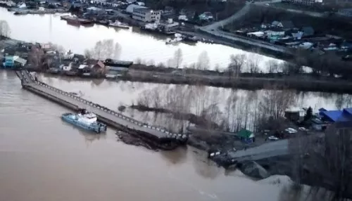 Власти Бийска опровергли сообщение о сносе понтонного моста