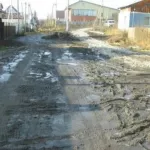 Жители поселка под Барнаулом сами строят дорогу после отписок мэрии