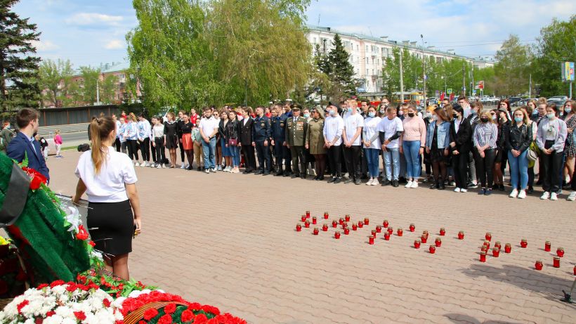 Студенты почтили память погибших в Казани Фото:Виталий Барабаш