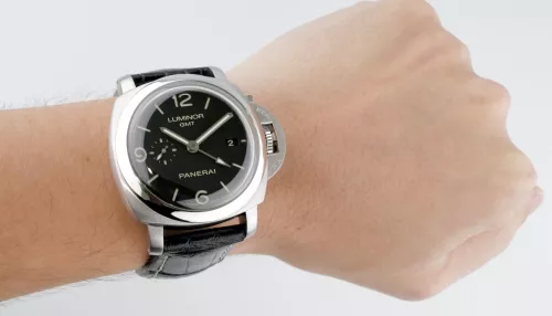 Особенности механических наручных часов: мода и стиль на запястье