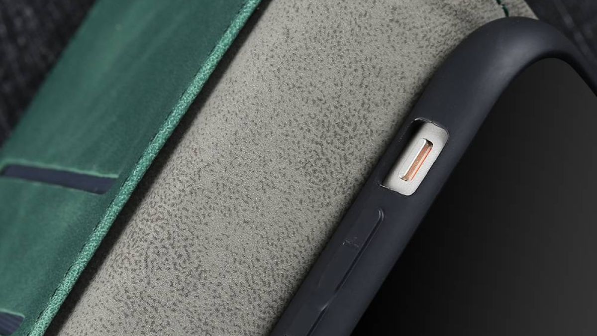 Пластиковый чехол