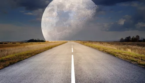 Астрологи рассказали, что нужно делать ежедневно во время роста Луны в октябре
