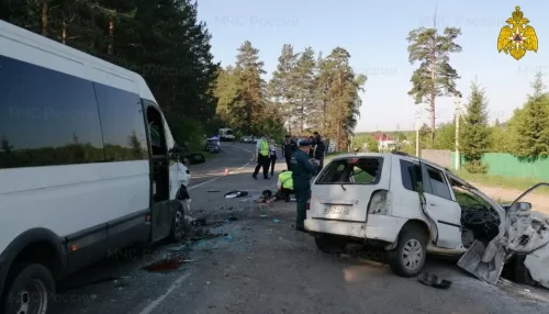 Три человека погибли в ДТП с микроавтобусом на алтайской трассе