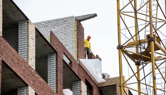 Более 8,2 тысячи квартир ввели в эксплуатацию в Алтайском крае за 10 месяцев