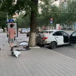 Два автомобилиста без прав столкнулись в центре Барнаула