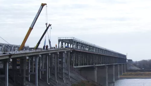 В Барнауле завершают ремонт Старого моста через Обь