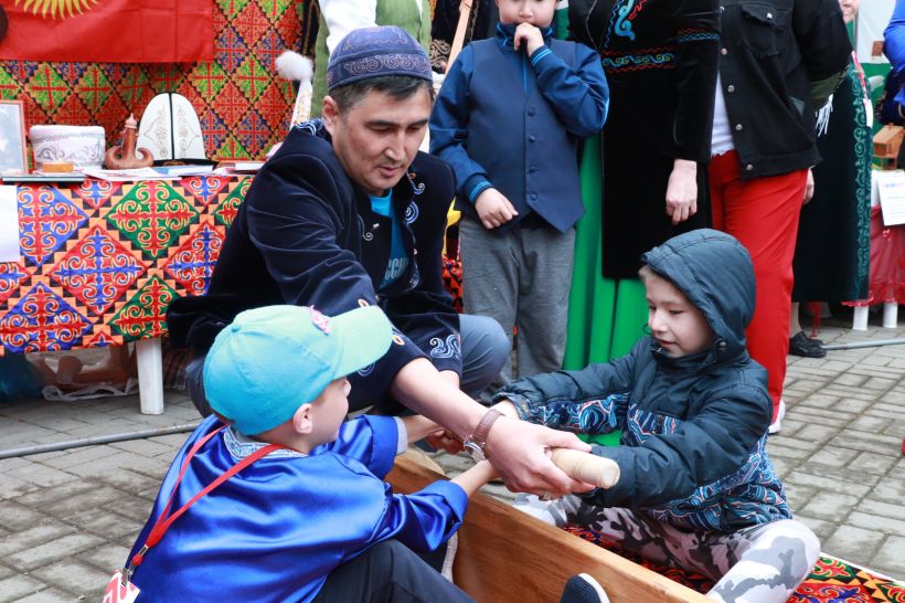 День России на Бирюзовой Катуни Фото:правительство Алтайского края