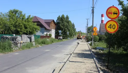 В барнаульском поселке Авиатор начали ремонт дороги и тротуара