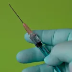 Эпидемиолог рассказал, можно ли умереть после вакцинации от COVID-19