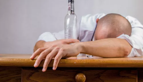 На Алтае резко выросло количество смертей от отравления алкоголем