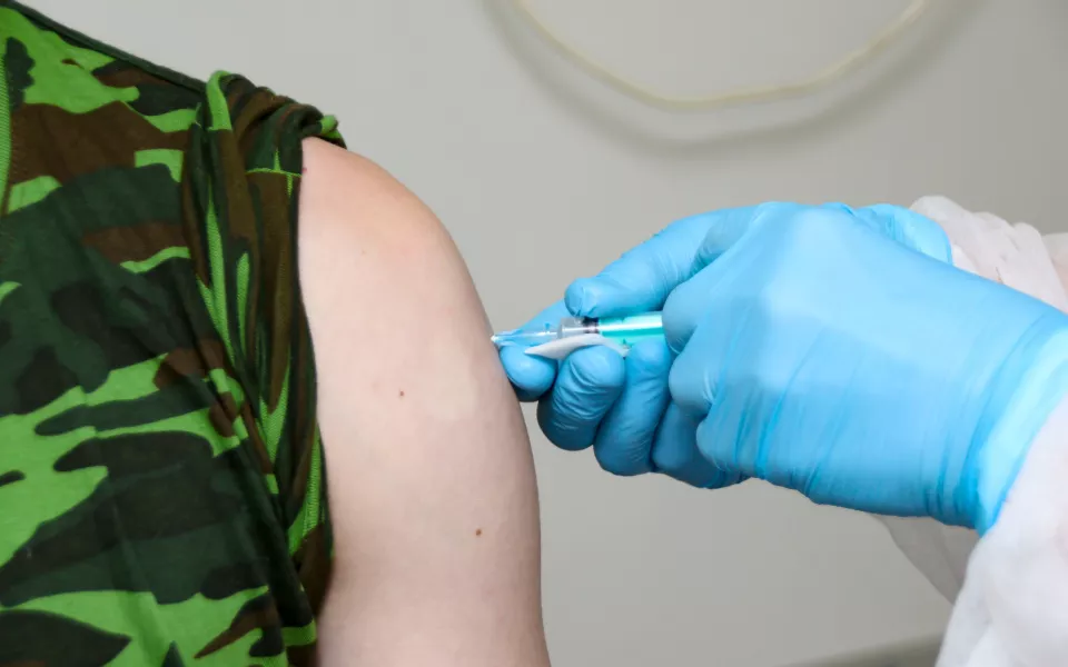 В 2026 году в Республике Алтай привьют от чумы более 15 тысяч человек