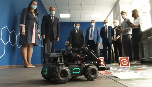 Цифровой выпускной: Томенко поздравил будущих IT-разработчиков