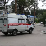 Мужчина выпал с третьего этажа в Барнауле и напугал округу воплями
