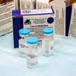 Врач Мясников раскритиковал противников вакцинации от коронавируса