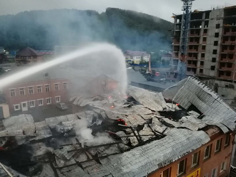 Пожар Фото:пресс-служба МЧС РФ по Республике Алтай 