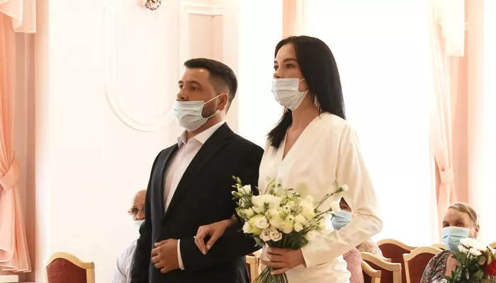 Процедуру развода в России могут усложнить, добавив неделю тишины