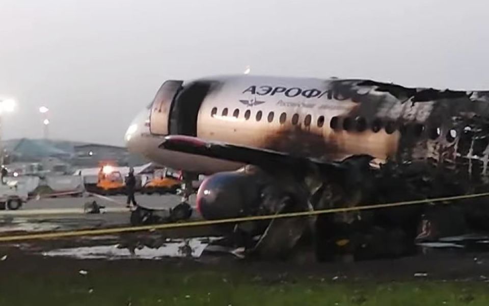 Эксперт: Такое ощущение, что самолет уронили специально 