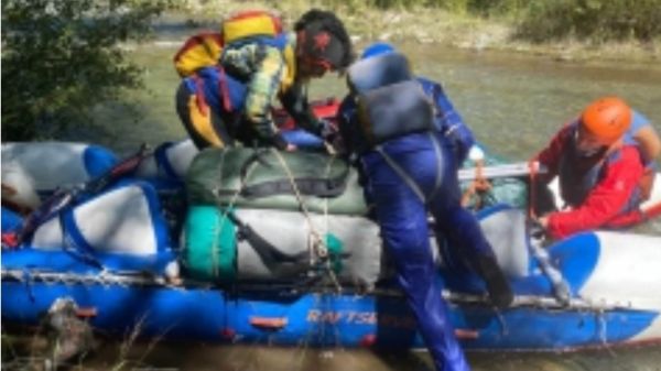 Москвичка утонула при сплаве по горной реке Алтая 