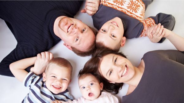 ВТБ снижает размер первоначального взноса по ипотеке для семей с детьми до 15