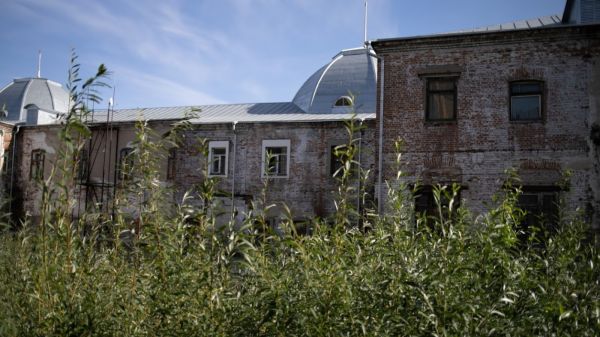 Исторический подкоп. В Барнауле из-за краевой стройки страдают здания-памятники